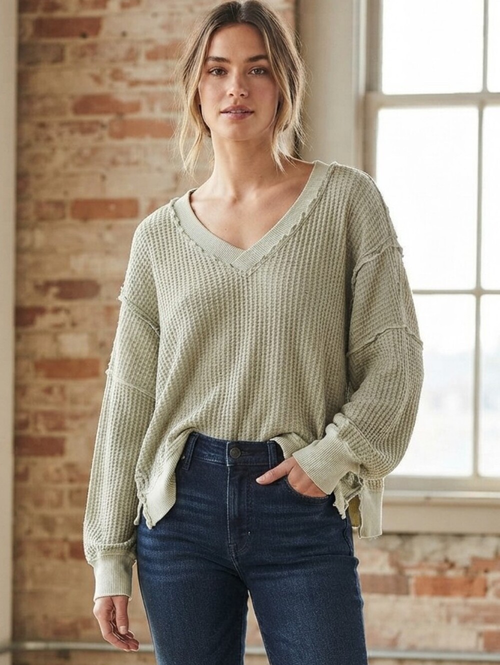 American Eagle Oversized Waffle Knit V-Neck Sweater Size XS Beige